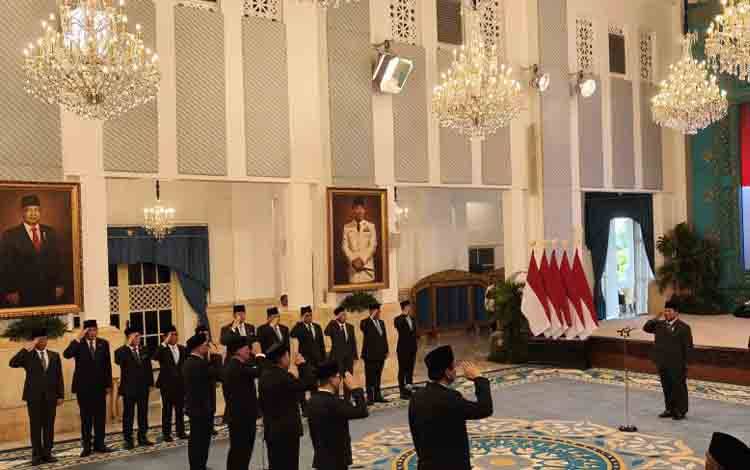 Prabowo Lantik Dahnil Azhar Jadi Wamen Haji dan Umroh
