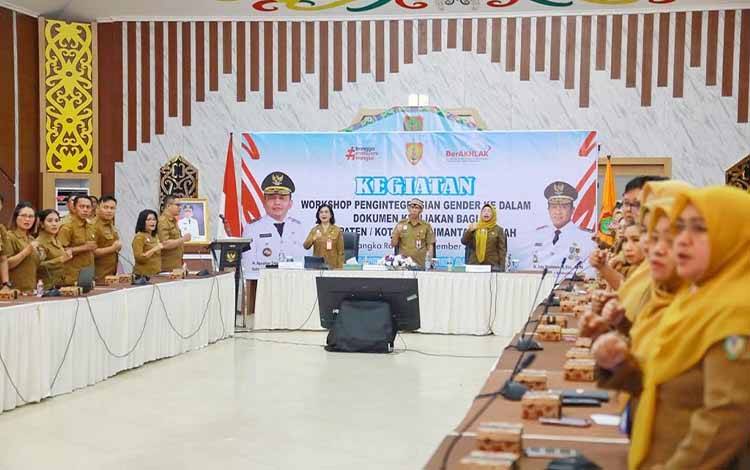 Rangkaian kegiatan Workshop Pengintegrasian Gender ke Dalam Dokumen Kebijakan Bagi Kabupaten/Kota se-Kalteng. (FOTO: ASF)