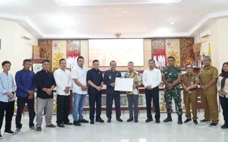 DPRD dan Pemda Lamandau Atasi Masalah Gapoktanhut SBB