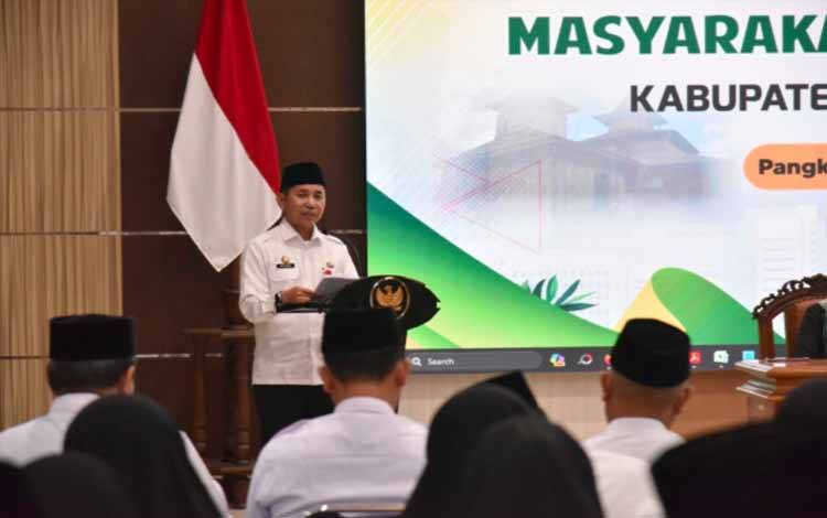 Sekda Kobar Rady Iskandar saat memberikan sambutan