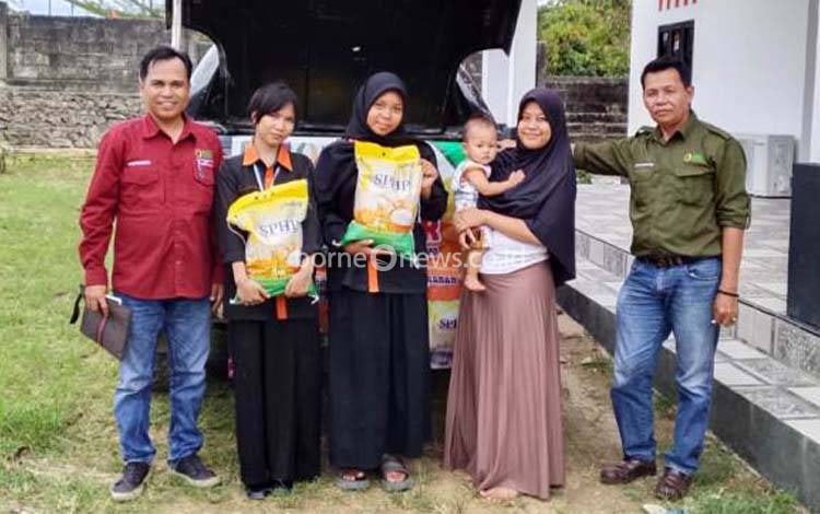 DKPP Barito Utara Salurkan Beras SPHP ke Desa