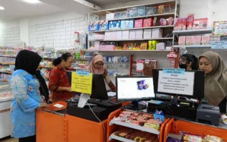 OKKPD Palangka Raya Awasi Label Pangan Segar di A2 FRESH untuk Jaga Keamanan Pangan Masyarakat