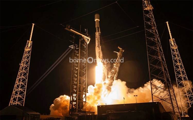 Satelit Nusantara Lima sukses diluncurkan ke orbit dengan roket Falcon 9 milik Space Exploration Technologies Corporation (SpaceX) dari Cape Canaveral, Florida, Amerika Serikat, Kamis (11/9/2025) waktu setempat atau Jumat (12//2025) waktu Indonesia untuk mendukung industri antariksa nasional. ANTARA/HO-PT PSN