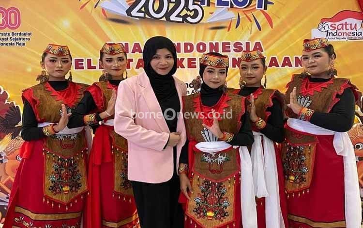 Sanggar Seni SMPN 2 Kapuas Hilir Raih Juara 1 Lomba Tari Kreasi Asikari Fest 2025