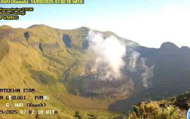 Badan Geologi Ingatkan Warga Waspadai Erupsi Gunung Awu