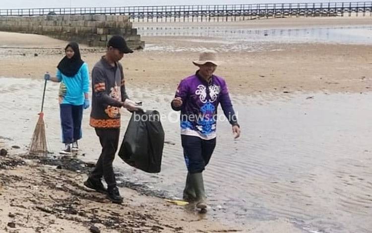 Dislutkan Kalteng Dorong Kesadaran Jaga Kebersihan Pantai