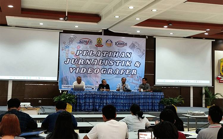 Komsos Keuskupan Palangka Raya Gelar Pelatihan Jurnalistik dan Videografer untuk Awam Gereja