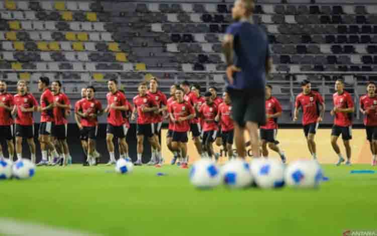 Survei: Jika Gagal ke Piala Dunia, Kluivert dan Erick Diminta Bertahan