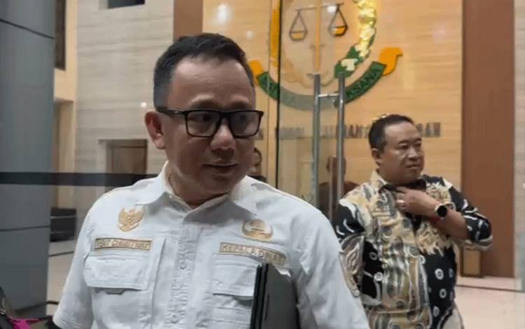 Kadis ESDM Kalteng Diperiksa Belasan Jam Oleh Kejati Terkait Dugaan Korupsi Tambang Zirkon Rp1,3 Triliun
