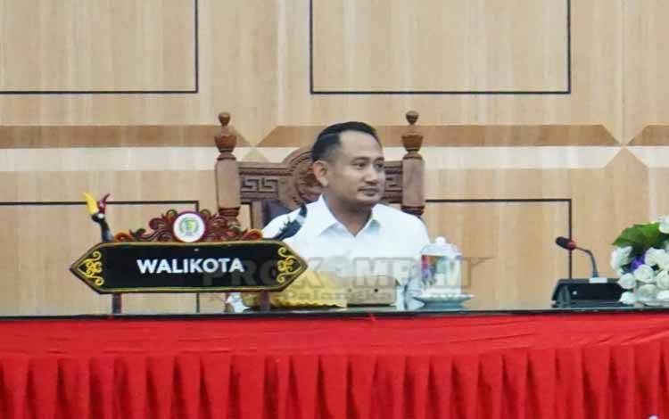 Wali Kota Palangka Raya Fairid Naparin (Foto : Prokopim Palangka Raya)