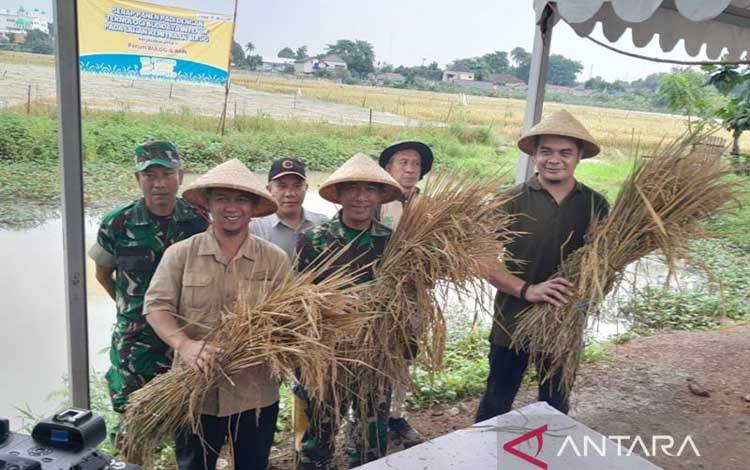 Titik Temu Sains dan Politik