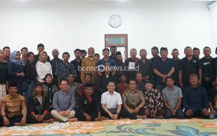 Wali Kota Palangka Raya Apresiasi Silaturahmi Paguyuban Seni Kuda Lumping