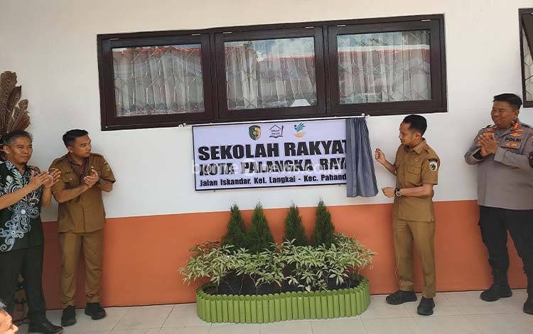 Wali Kota Palangka Raya Resmikan Sekolah Rakyat Palangka Raya