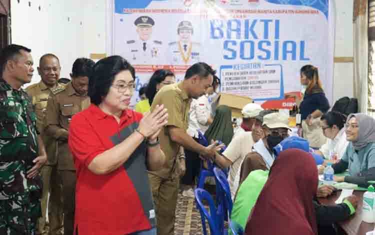 PMI dan GOW Gelar Bakti Sosial dan Pasar Murah untuk Bantu Masyarakat