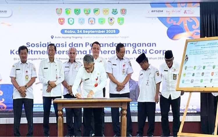 Sekda Lamandau Hadiri Penandatanganan Komitmen ASN Corporate University di Palangka Raya