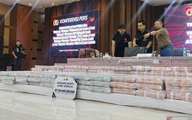 Polri: Hasil Bobol Rekening Dormant Rp204 Miliar Ditukar jadi Valas