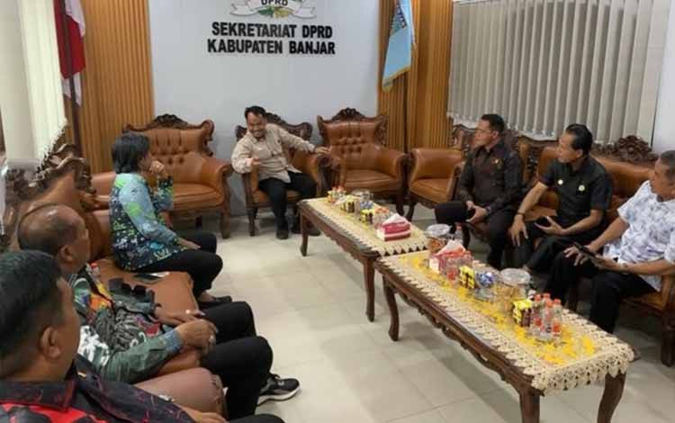 DPRD Kapuas Upayakan Penyusunan APBD Lebih Efektif Usai Kaji Mekanisme Pembahasan KUA PPAS 2026 ke DPRD Banjar