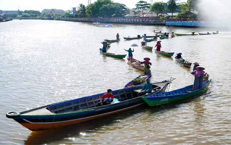 Jukung Barenteng Memukau di Jantung Kota Banjarmasin, Semarakkan Budaya Sungai