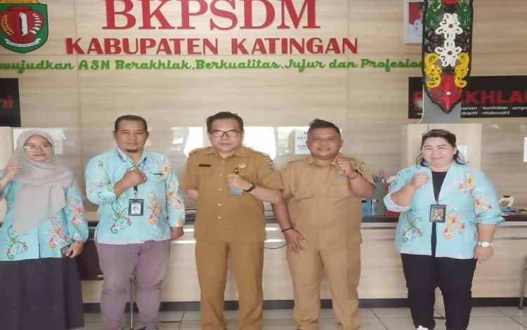 Balai Bahasa Provinsi Kalimantan Tengah melaksanakan kegiatan Audiensi dan Sosialisasi Pembinaan Lembaga dalam Pengutamaan Bahasa Negara di Kabupaten Katingan.(FOTO: Istimewa)