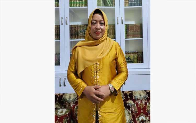 Wakil Ketua II DPRD Kobar Sri Lestari