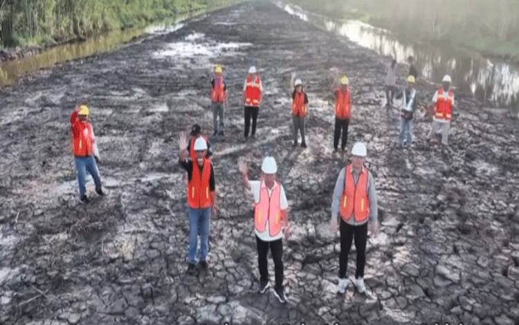 Pembangunan Jalan Basarang-Batanjung 54 Km Ditargetkan Selesai 25 Km Tahun ini