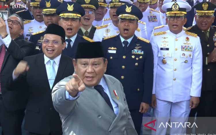 Prabowo Bernyanyi saat Fadli Zon hingga Panglima Bawakan Lagu Nasional