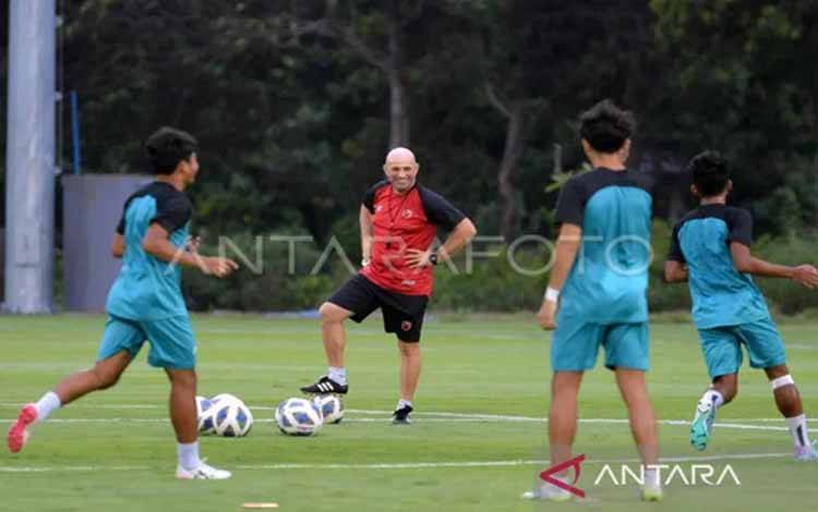 Pelatih Bernardo Tavares Umumkan Kepergian dari PSM Makassar