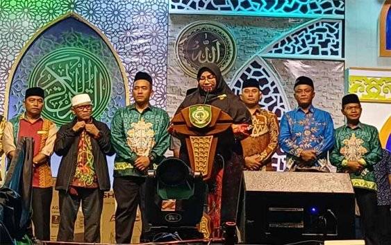 Wabup Kotim Tutup MTQ dan FSQ ke-56, Ajak Juara Bertekad Harumkan Nama Daerah di Tingkat Provinsi