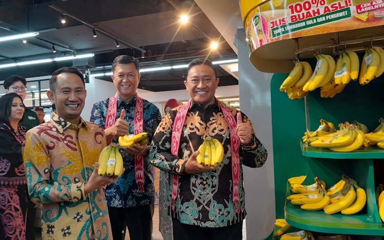 Wali Kota Palangka Raya Ingatkan Duta Mall Jaga Kualitas Buah Segar untuk Konsumen