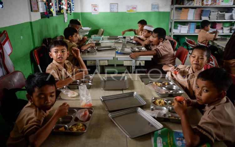 Program MBG Mampu Gerakkan Ekonomi Lokal Lewat Dapur SPPG