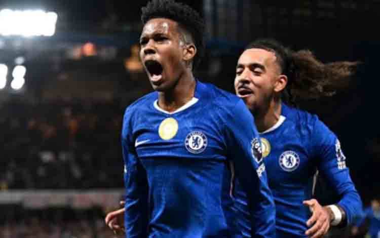 Estevao Pastikan Chelsea Menang Dramatis 2-1 atas Liverpool