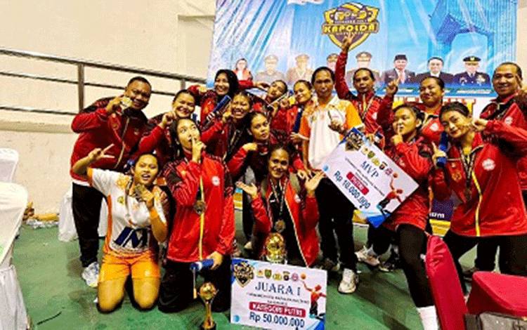 Tim Putri Barut Juara 1 Turnamen Voli Kapolda Kalteng Cup 2025