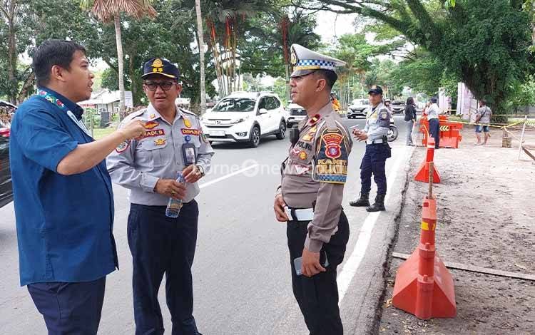 Dishub Palangka Raya Tertibkan Parkir di Area Duta Mall, Bahu Jalan Steril dari Kendaraan