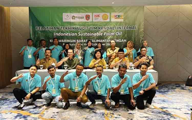 20 Pekebun Sawit dari Kobar Ikuti Pelatihan Teknik Audit ICS untuk Percepatan Sertifikasi ISPO