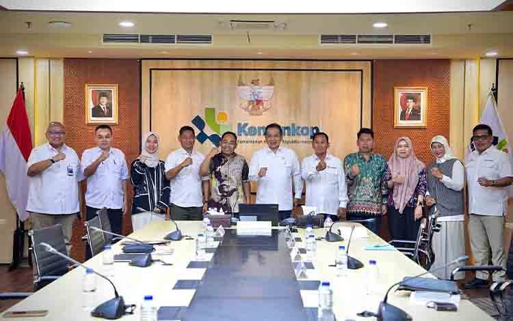 Menteri Koperasi Dorong Percepatan Pembangunan Pabrik CPO KSMJ di Kotawaringin Barat