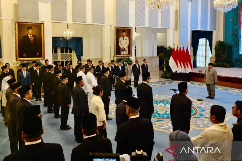 Prabowo juga Melantik Aminuddin Ma'ruf dan Tedi Bharata Jadi Wakil Kepala BP BUMN