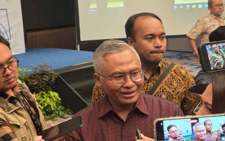 Direktur Jenderal Pengelolaan Pembiayaan dan Risiko Kemenkeu Suminto dalam temu media di Bogor, Jumat (10/10/2025) (ANTARA/Bayu Saputra)