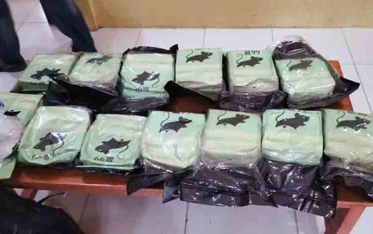 Tim Gabungan Gagalkan Penyelundupan 13 Kg Sabu di Perbatasan