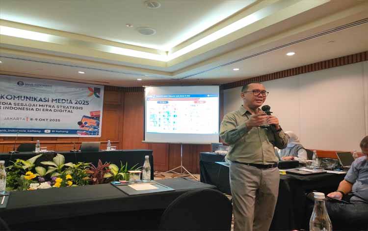Departemen Pengelolaan Uang BI Pusat Nurul Hakim saat memberikan materi (Foto : PATHUR)
