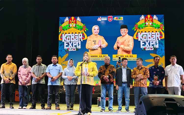 Bupati Kobar Hj. Nurhidayah Resmi Tutup Kobar Expo 2025