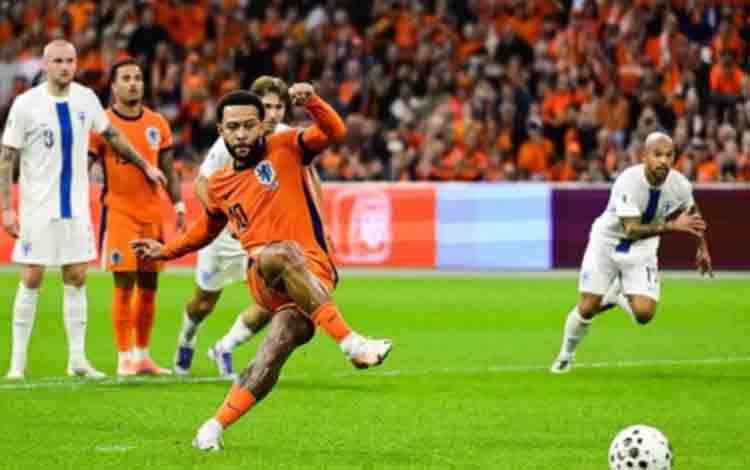 Penampilan Gemilang Depay Bantu Belanda Menang 4-0 atas Finlandia