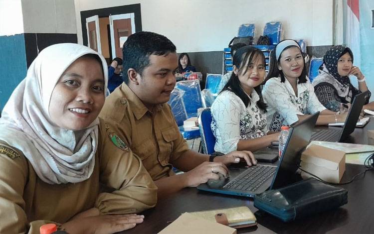 Diskominfosantik Barito Timur Perkuat Peran Komunikasi Publik Lewat Bimtek Pembuatan Konten Medsos