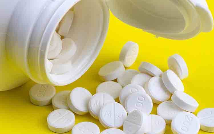 Ilustrasi obat obatan. Pemerintah Provinsi (Pemprov) Kalteng menegaskan prioritas layanan dasar dalam rancangan APBD 2026. (FOTO: PIXABAY/HEUNGSOON)