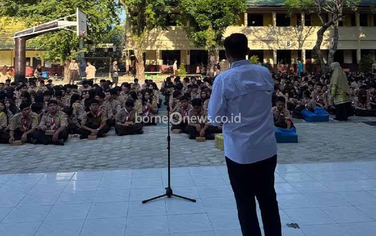 Bank Kalteng Kenalkan Simpanan Pelajar dan Tips Menabung kepada Siswa SMAN 2 Palangka Raya