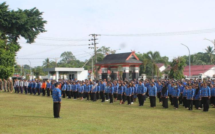 Apel Kesadaran Nasional di halaman Kantor Bupati Barito Timur, Jumat, 17 Oktober 2025. (FOTO: IST)
