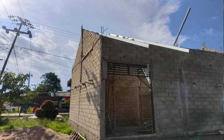 Pengelola Proyek Revitalisasi TK Pembina Pandih Batu Angkat Bicara Terkait Kecelakaan Kerja Tukang yang Tewas