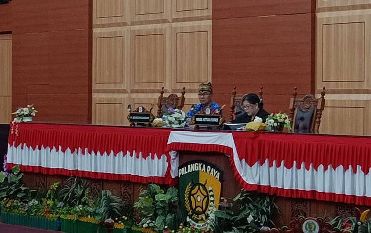 Rapat paripurna ke-10 masa persidangan I tahun sidang 2025/2026, Jumat, 17 Oktober 2025. (Foto: MARINI)