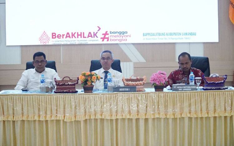 Acara FGD optimalisasi PADes di aula BPKPD Kabupaten Lamandau, Kamis, 16 Oktober 2025. (FOTO: ISTIMEWA)