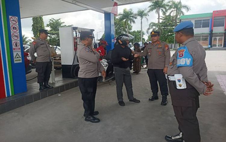 Pemkab Kobar Dukung Polres Tertibkan Antrian Panjang di SPBU