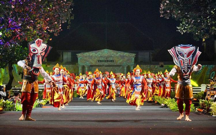 Karnaval Bhinneka Tunggal Ika Meriahkan Perayaan Hari Kebudayaan 2025
